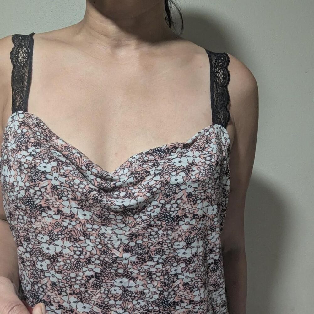 Anthropologie Women's Black and Pink lace-trimmed sleep tank